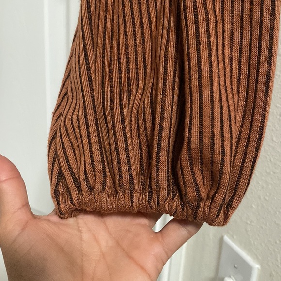 Crop top long sleeve top - Picture 3 of 4